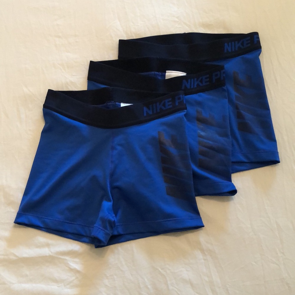 Nike Pro shorts set of 3